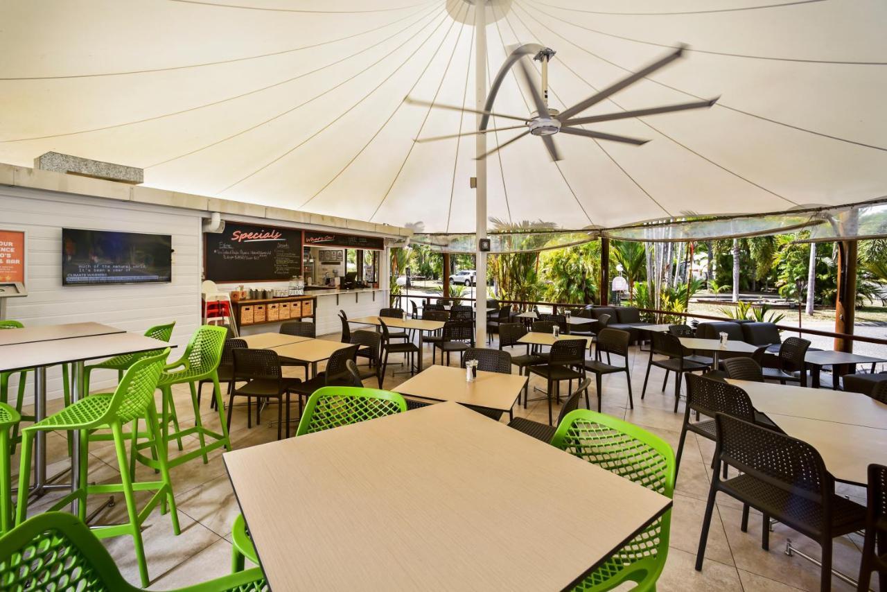 Ingenia Holidays Cairns Coconut Exteriör bild The Village Green