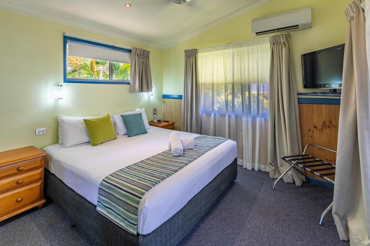 Ingenia Holidays Cairns Coconut Exteriör bild A room at the hotel